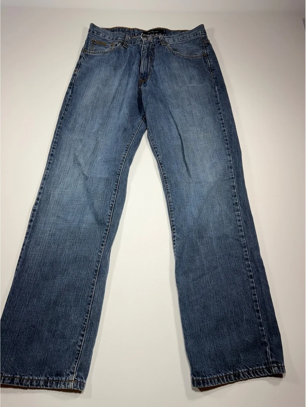 Calvin Klein Jeans Mens 32 Straight Leg Blue Denim Medium Wash Pants